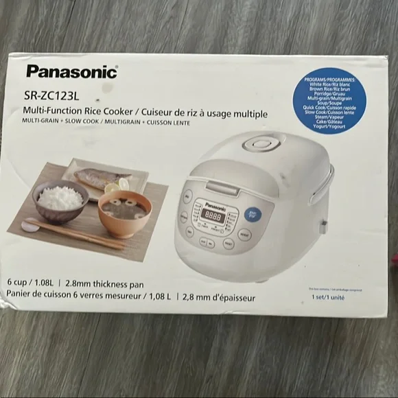 Panasonic White Rice Cooker - Picture 4 of 4